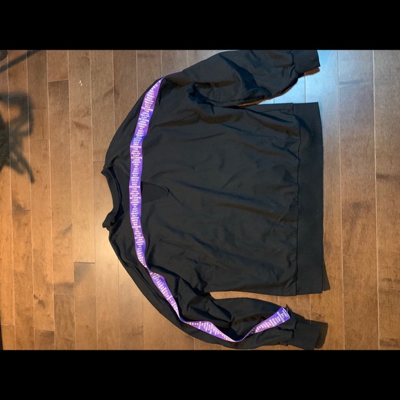 Sweater from Korea - Picture 2 of 4